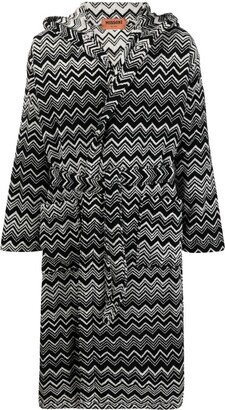 Zigzag-Pattern Bath Robe