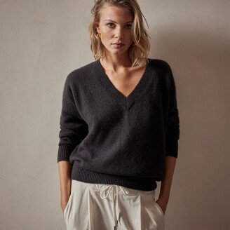 Lightweight Cashmere V Neck Sweater