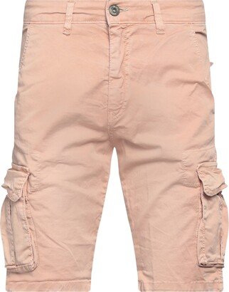 DISPLAJ Shorts & Bermuda Shorts Light Pink