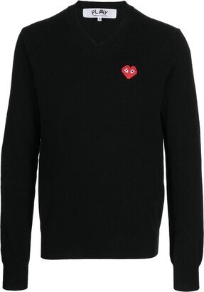 heart-patch V-neck wool jumper