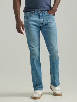 Men's Extreme Motion Slim Straight Leg Jeans