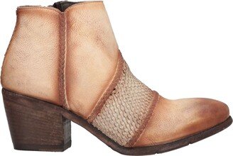 LE RUEMARCEL Ankle Boots Camel
