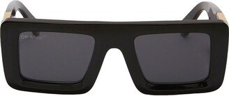 Arrows-motif tinted sunglasses