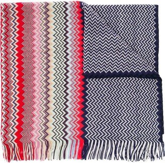 Zig Zag Fringed Edge Scarf