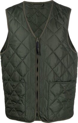 Quilted vest with logo