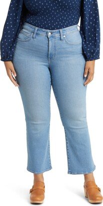 Mid Rise Kick Out Crop Flare Jeans