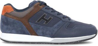 H321 Low-Top Sneakers