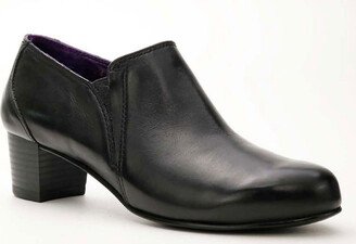 Classico Womens Leather Chelsea Booties