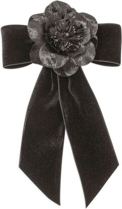 Poppy flower-detailing bow