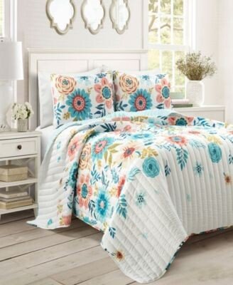 Cottage Core Ariana Flower Reversible Oversized 3 Piece Quilt Set Collection