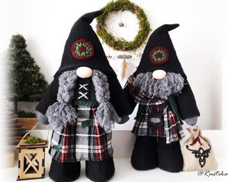 Gnome Couple - Celtic Gnomes, Highland Gnomes, Scottish Gift, Gnomes Gifts, Tartan Black Gnome, Woodland