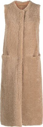 Minnesota sleeveless shearling coat