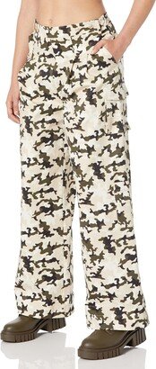 Women's Camouflage Print Wide Leg Cargo Pant by @jennylinnnn