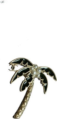 CC pin & brooche-AJ