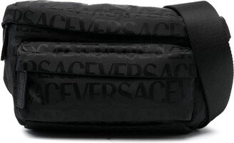Logo zipped belt bag