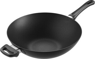 Non Stick 12.5 Wok Classic Plus with Stratanium Finish