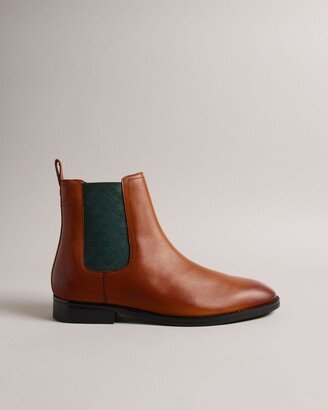 Patterned Elastic Chelsea Boots in Tan