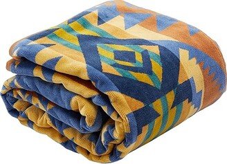 Oversized Jacquard Towel (Journey West) Bath Towels