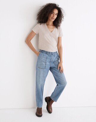 Petite Pull-On Relaxed Jeans in Beswick Wash