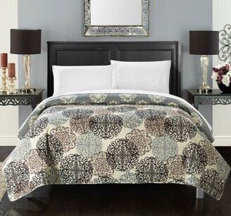 Judith Bedding Collection