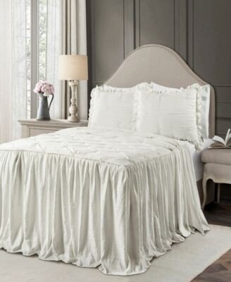 Ravello Pintuck Ruffle Skirt 3 Piece Bedspread Sets