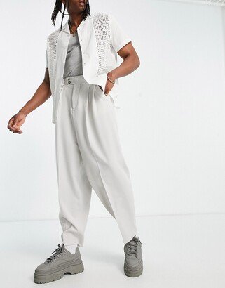 smart balloon pants in pale gray