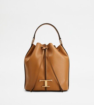 T Timeless Bucket Bag in Leather Small