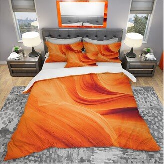 Designart 'Orange Upper Antelope Canyon' Landscape Bedding Set - Duvet Cover & Shams
