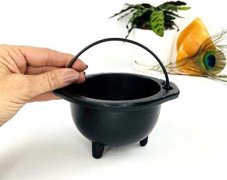 Black Cauldrons With Handles - 13.75cm | Rk16-49C