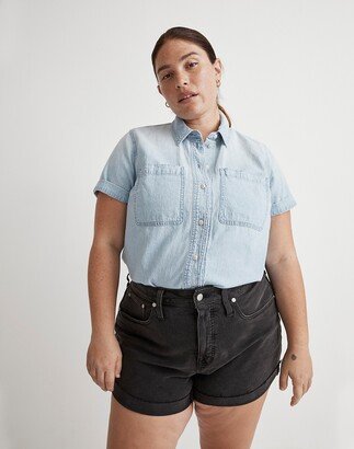 Plus Curvy High-Rise Denim Shorts in Lunar Wash