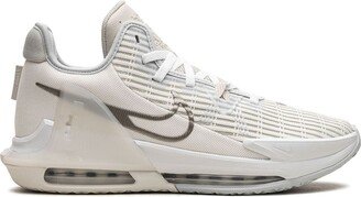 LeBron Witness 6 sneakers