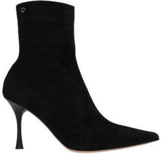 Dunn Pointed-Toe Ankle Boots