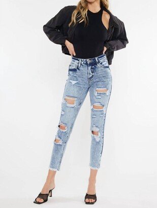 Collie High Rise Mom Jeans In Medium Wash