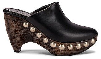 Le Sabot Clogs in Black