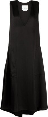 SA SU PHI V-neck sleeveless satin dress