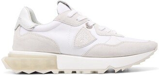 Mondial low-top platform sneakers