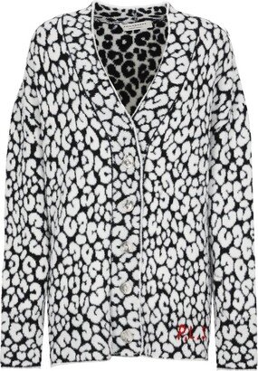 Leopard-Printed V-Neck Cardigan