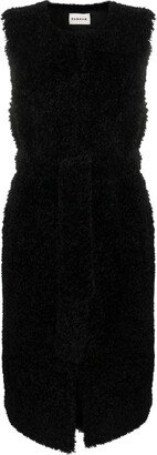 Perform sleeveless faux-shearling coat