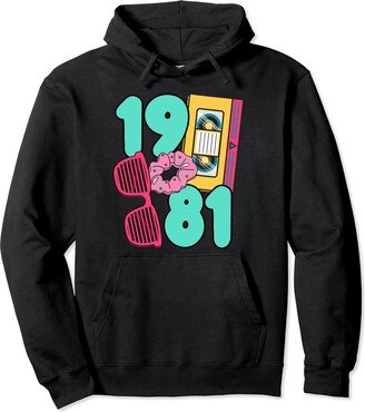 80s VINTAGE VIBES BORN IN 1981 Born In 1981 Retro 80s Baby I Love The 80s Vibes Vintage Pullover Hoodie