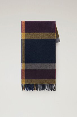 Macro Check Scarf in Cashmere and Wool Blend