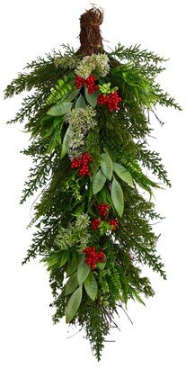 Cedar and Berry Artificial Christmas Swag, 30