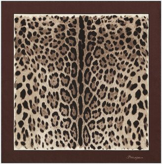 Leopard-print twill scarf (50x50)