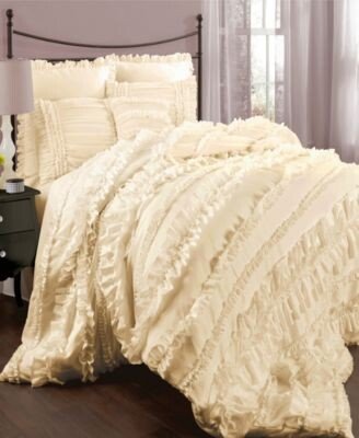 Belle Comforter Sets