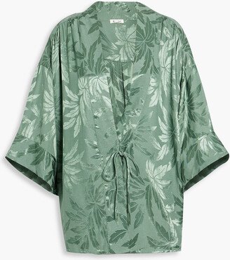 Suki jacquard robe