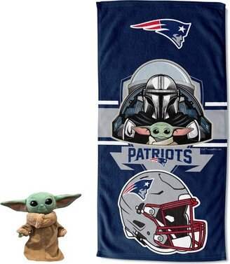 27x54 NFL New England Patriots Star Wars Hugger with Beach Towel