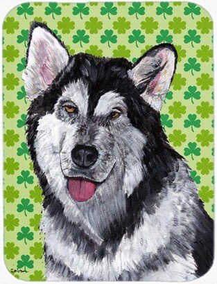 SC9493LCB Alaskan Malamute St. Patricks Day Shamrock Glass Cutting Board