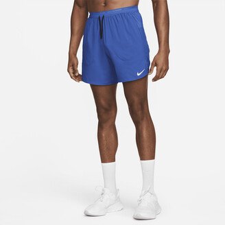 Men's Stride Dri-FIT 7 Unlined Running Shorts in Blue