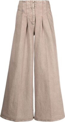 Wide-Leg Pleated Jeans