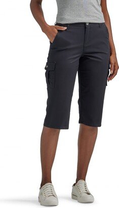 Women's Petite Flex-to-go Mid-Rise 15in Cargo Skimmer Capri Pant