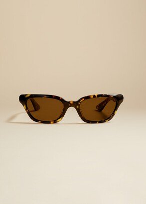 The x Oliver Peoples 1983C in Vintage DTB